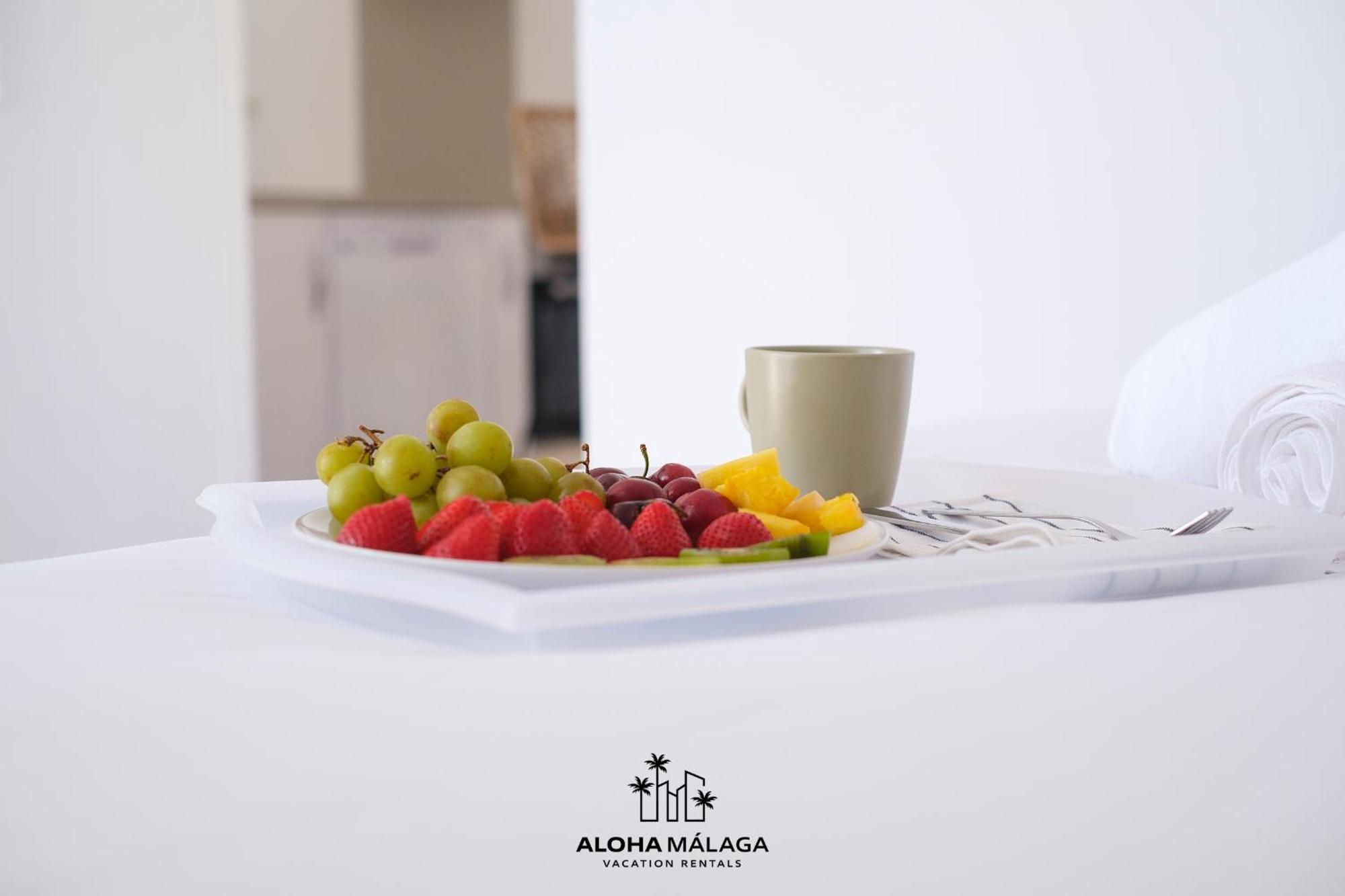 Ohana Beachfront Malagueta by AlohaMálaga Esterno foto